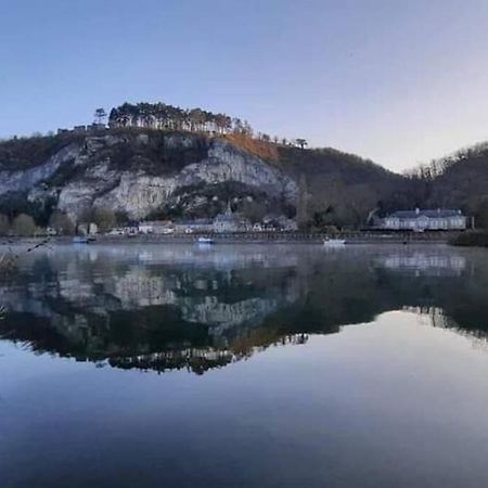 Maison Bucolique A Anhee, Vue Meuse Et Falaises Villa Luaran gambar